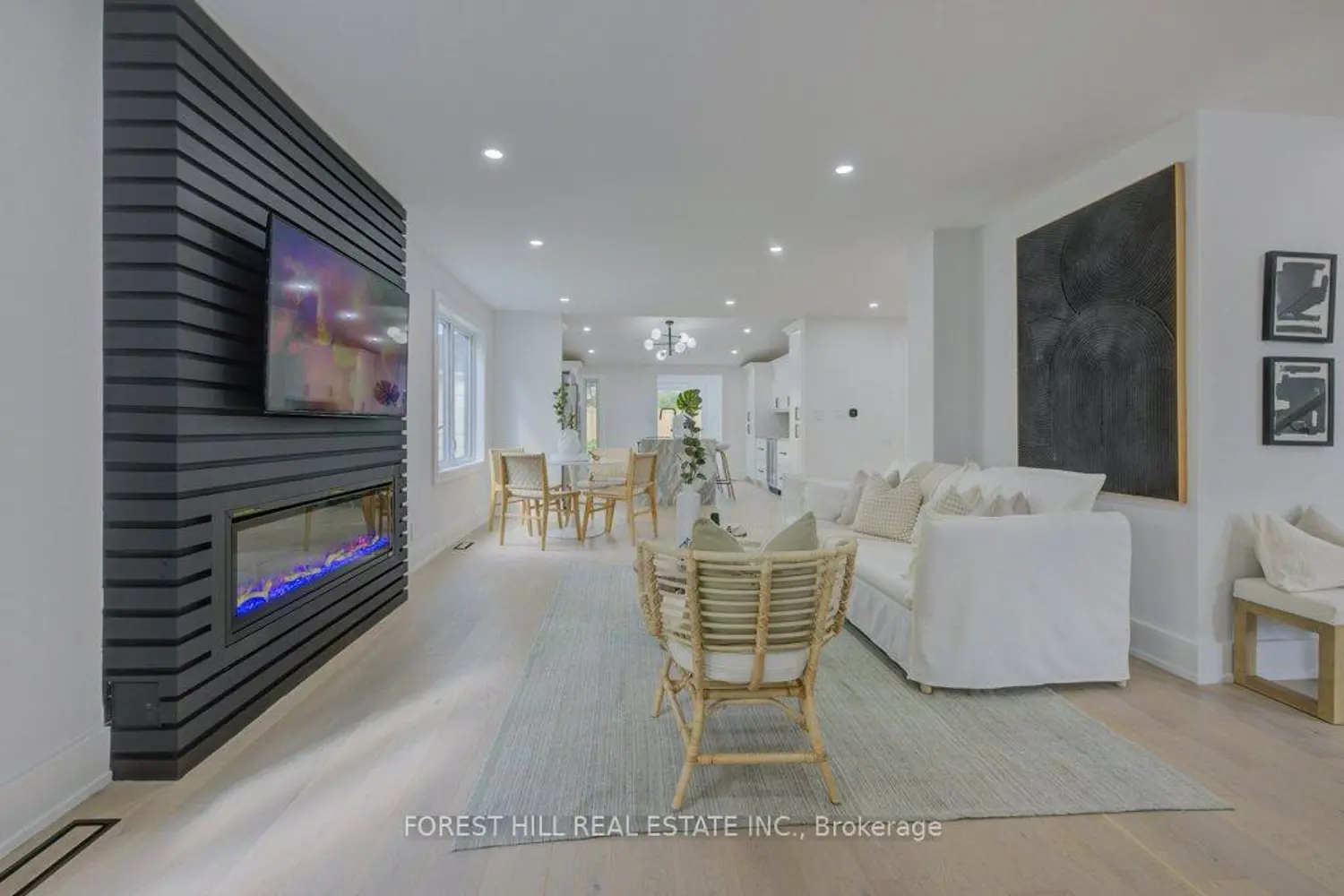 Additional image 6 of 4392 Ontario Street