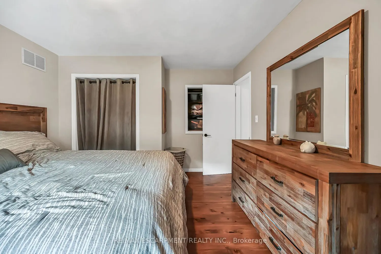 Additional image 5 of 4 Clifford Street