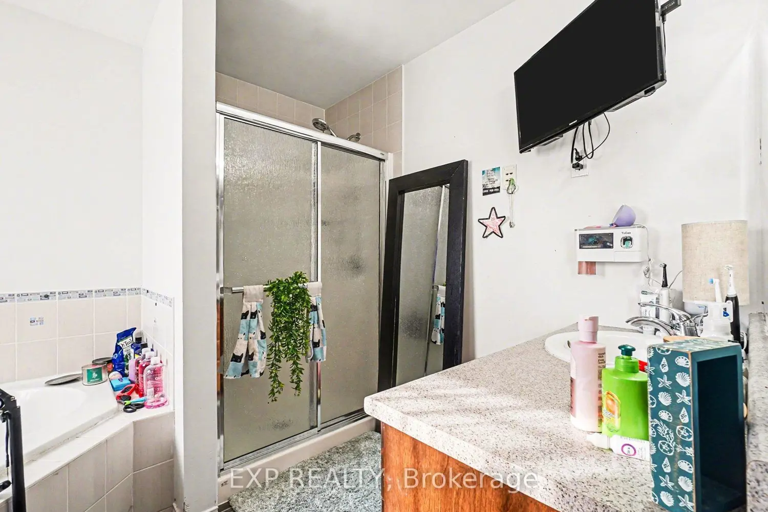 Additional image 12 of 735 Regiment Avenue