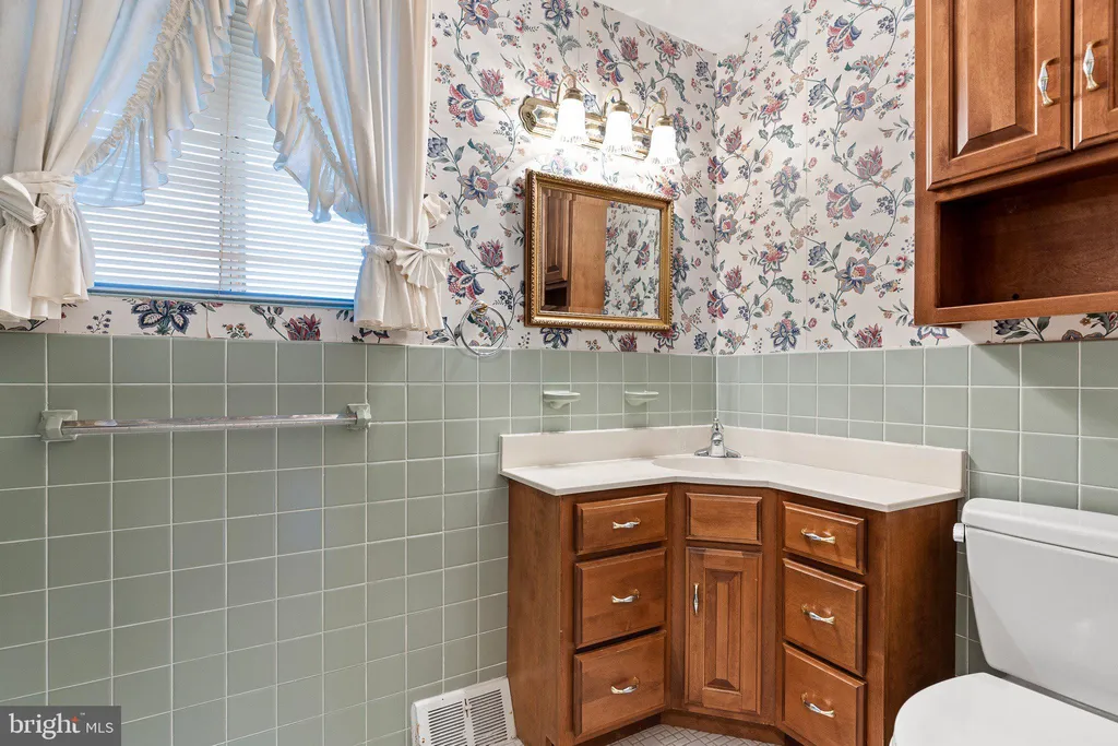 Additional image 19 of 410 Woodlawn Avenue, Newark, DE 19711