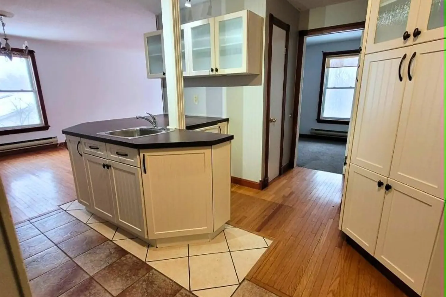 Additional image 5 of 540 Talbot Place 403