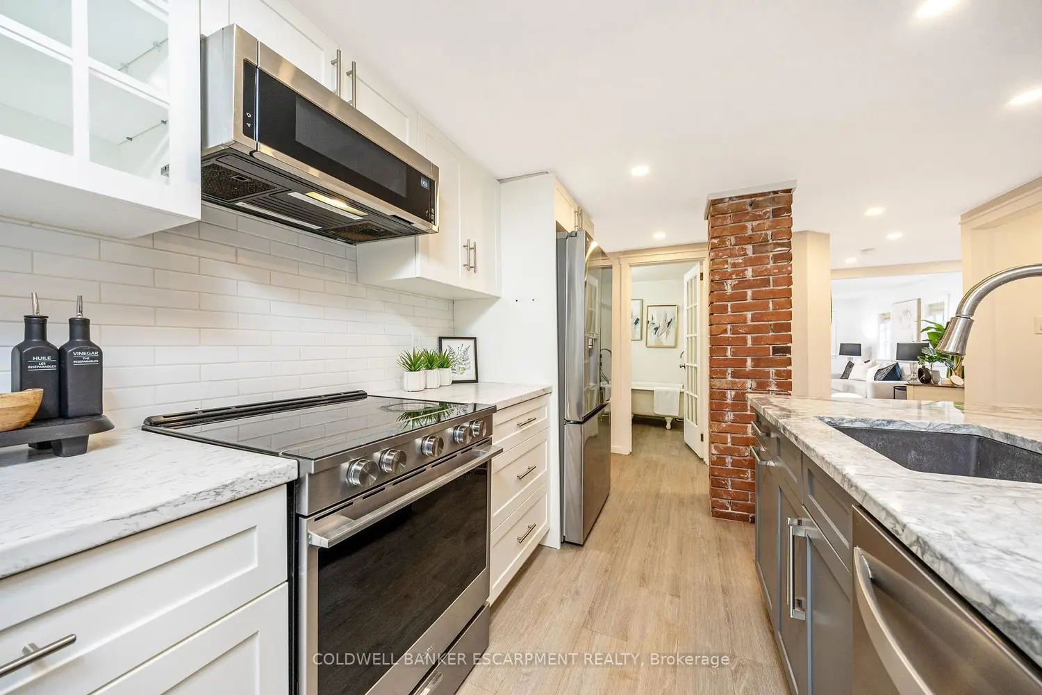 Additional image 9 of 14 Laurine Avenue