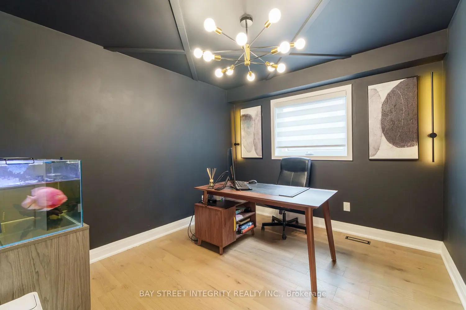 Additional image 4 of 2247 Rodick Road