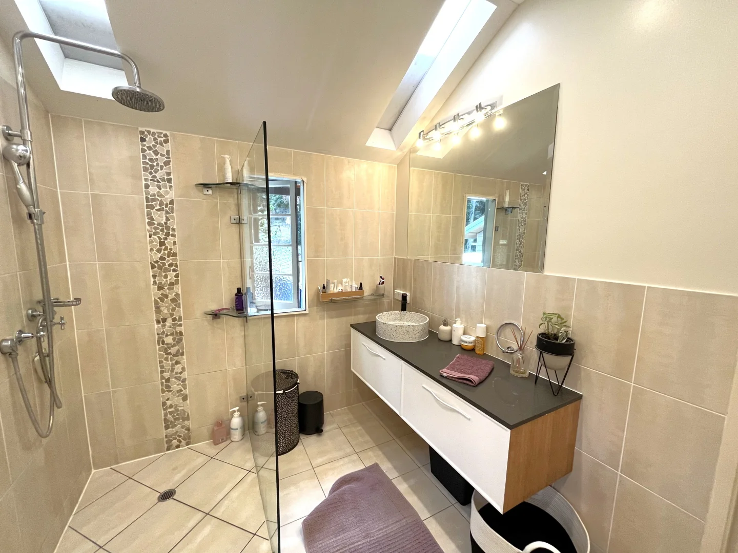 Additional image 15 of 553 Lake Macdonald Dr, Lake Macdonald QLD 4563