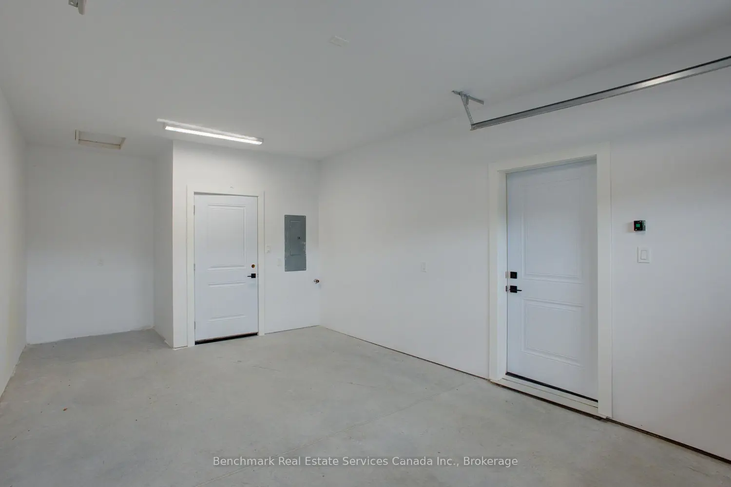 Additional image 9 of 1182 Queen Street 52