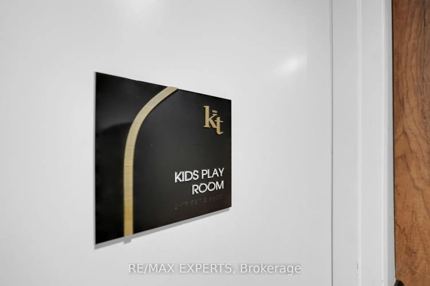 Additional image 19 of 2075 King Road 203