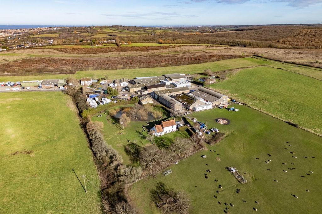 5 bed property for saleLamberhurst Farm, Dargate, Faversham, Kent ME13