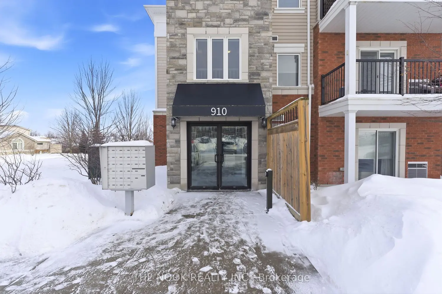 Additional image 2 of 910 Wentworth Street 301