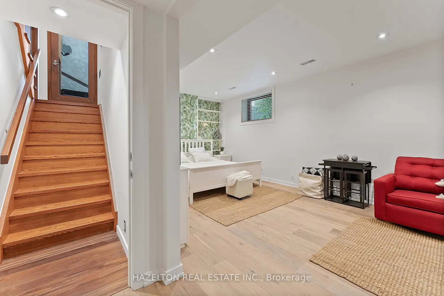 Additional image 17 of 32 Regal Road