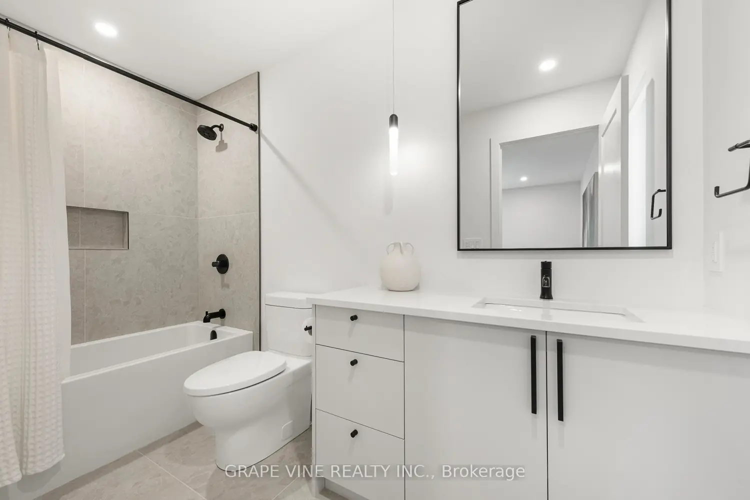 Additional image 16 of 1108A Falaise Road