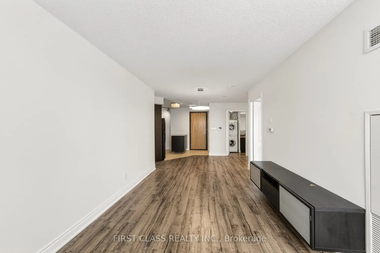 Additional image 11 of 60 South Town Centre Boulevard 620