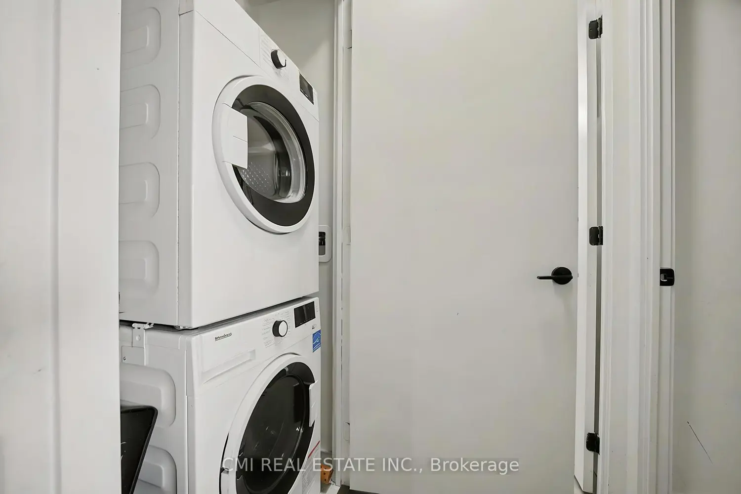 Additional image 16 of 2450 Old Bronte Road 242