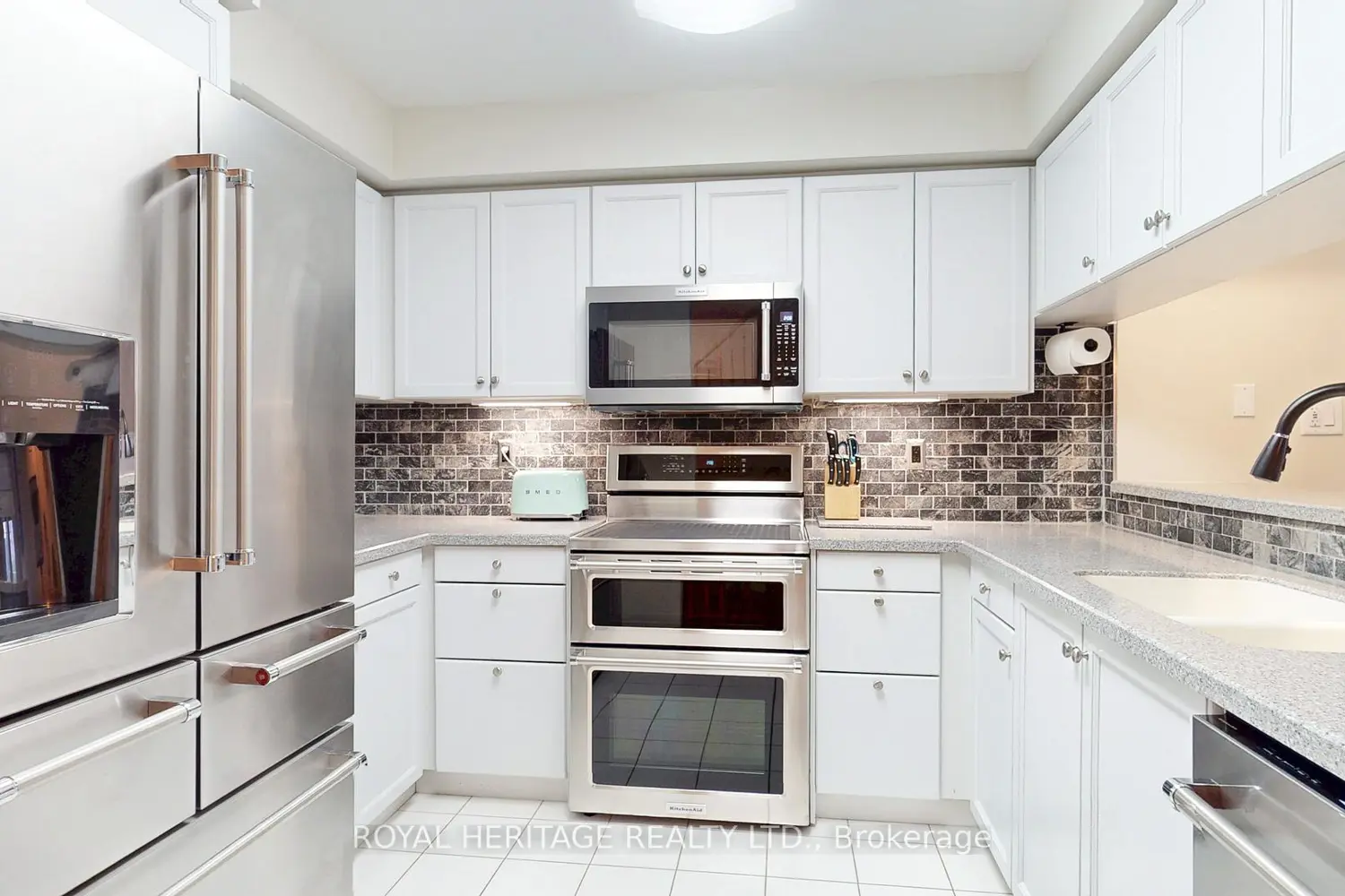 Additional image 3 of 1995 Royal Road 143