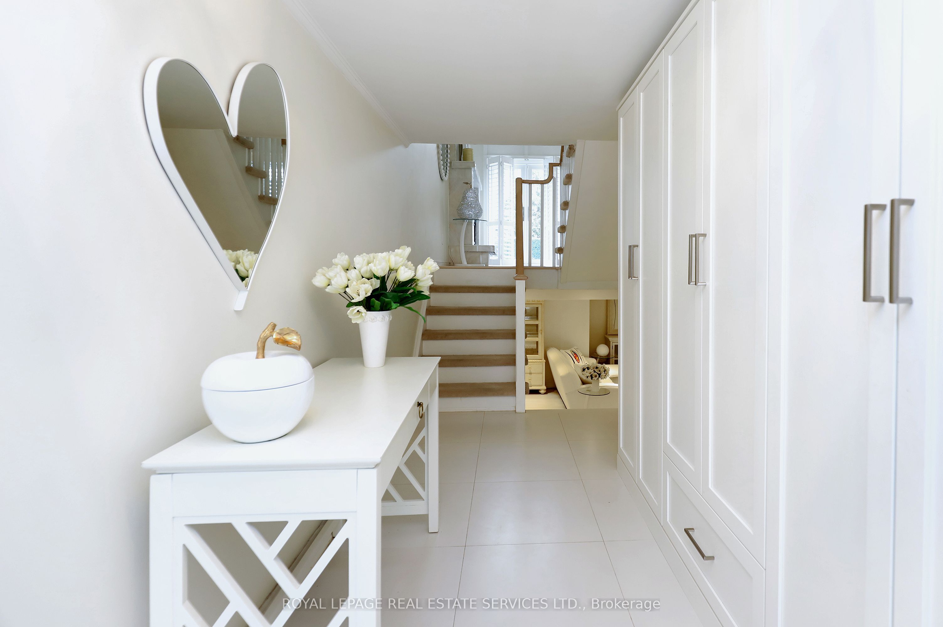 Additional image 3 of 10-4230 Fieldgate Drive, Mississauga, ON, L4W 2M5