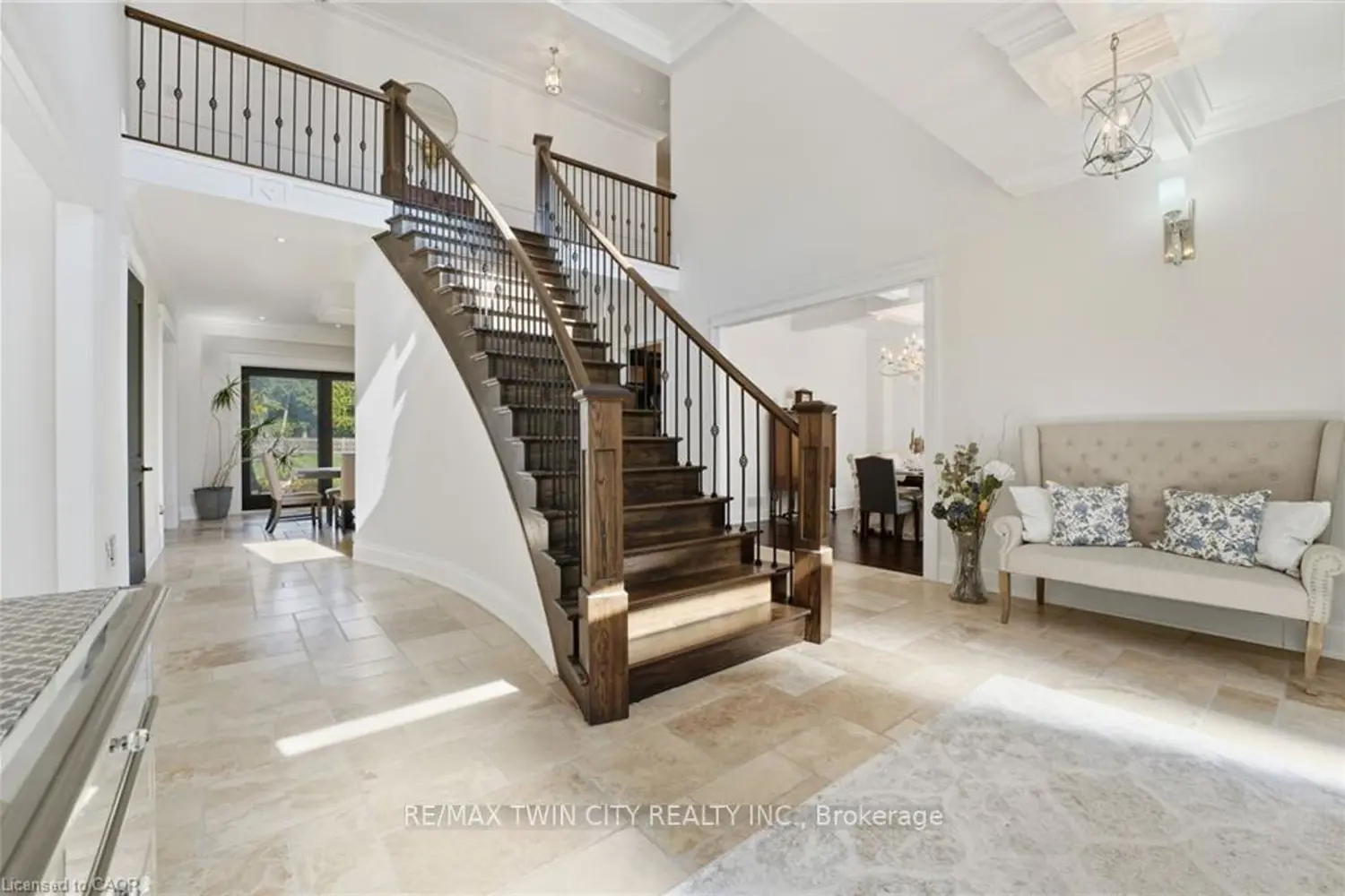 Additional image 6 of 855 Avenue Road