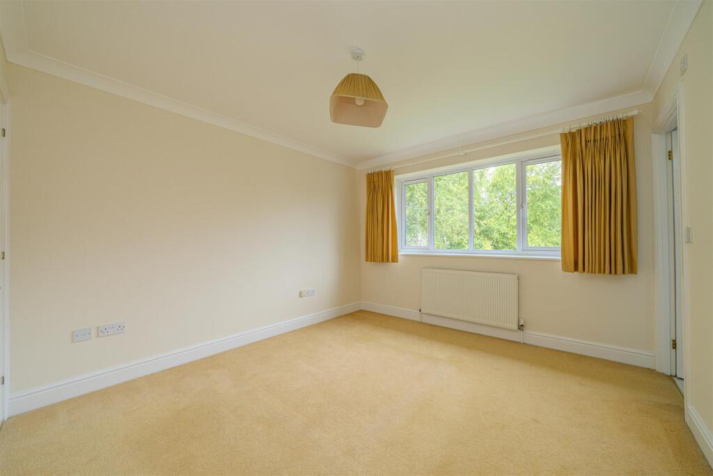 Additional image 12 of St. Vincent Drive, St. Albans