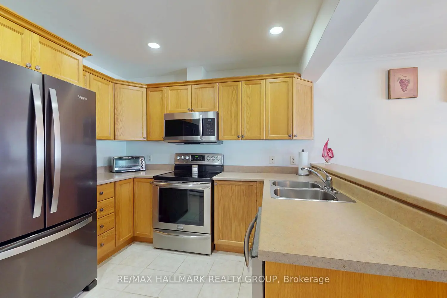 Additional image 5 of 237 Oak Street 1102