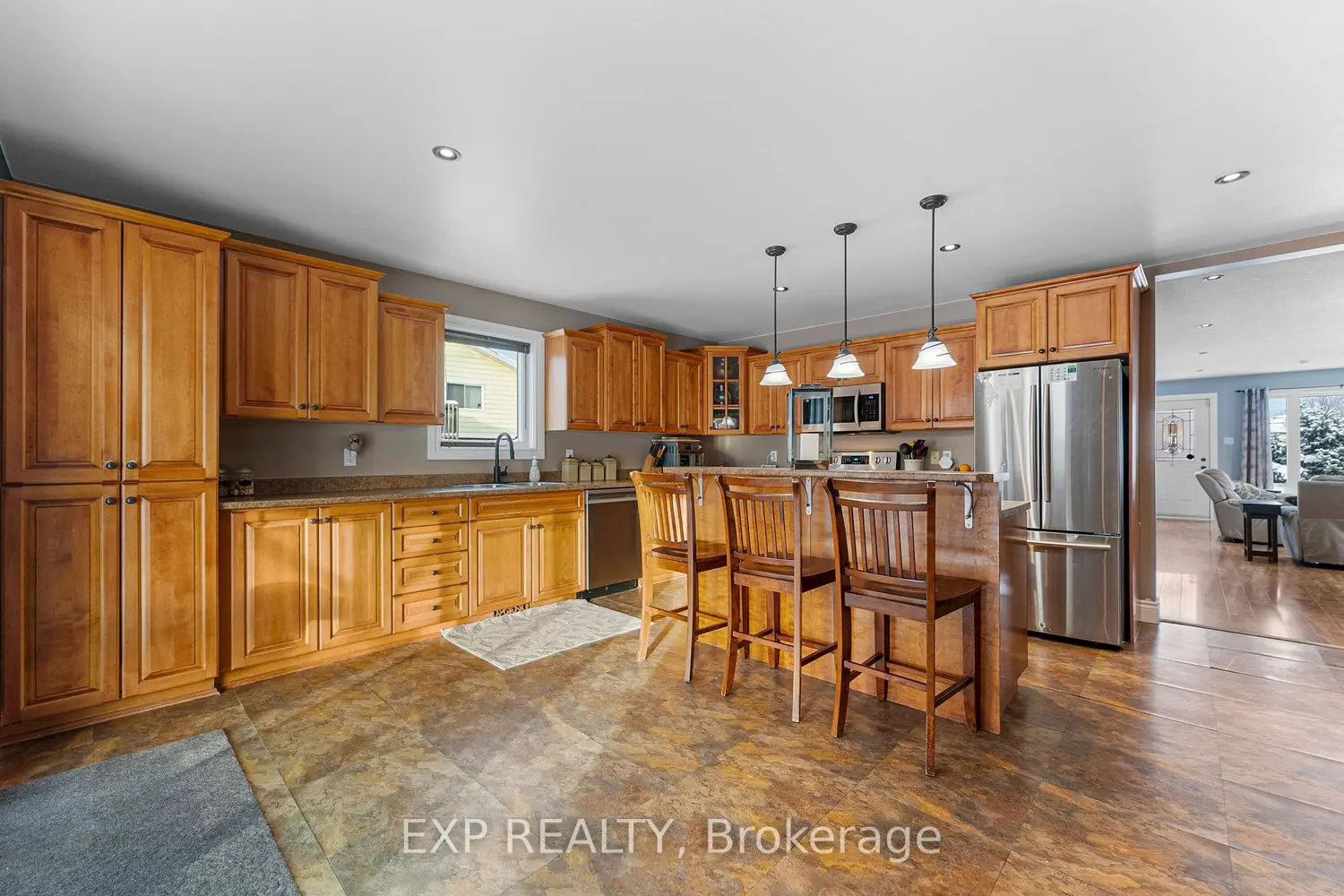 Additional image 5 of 395 Lisgar Avenue