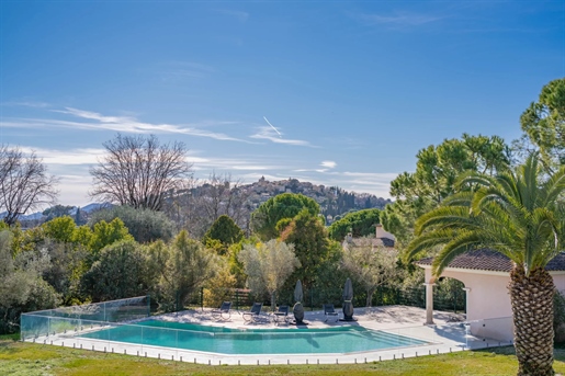 Mougins (Alpes-Maritimes)
