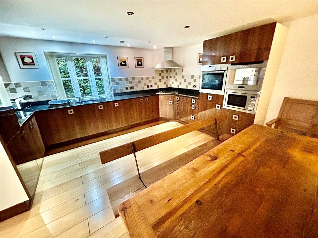Additional image 6 of 3 bed maisonette for saleCadnant Road, Menai Bridge, Isle Of Anglesey LL59