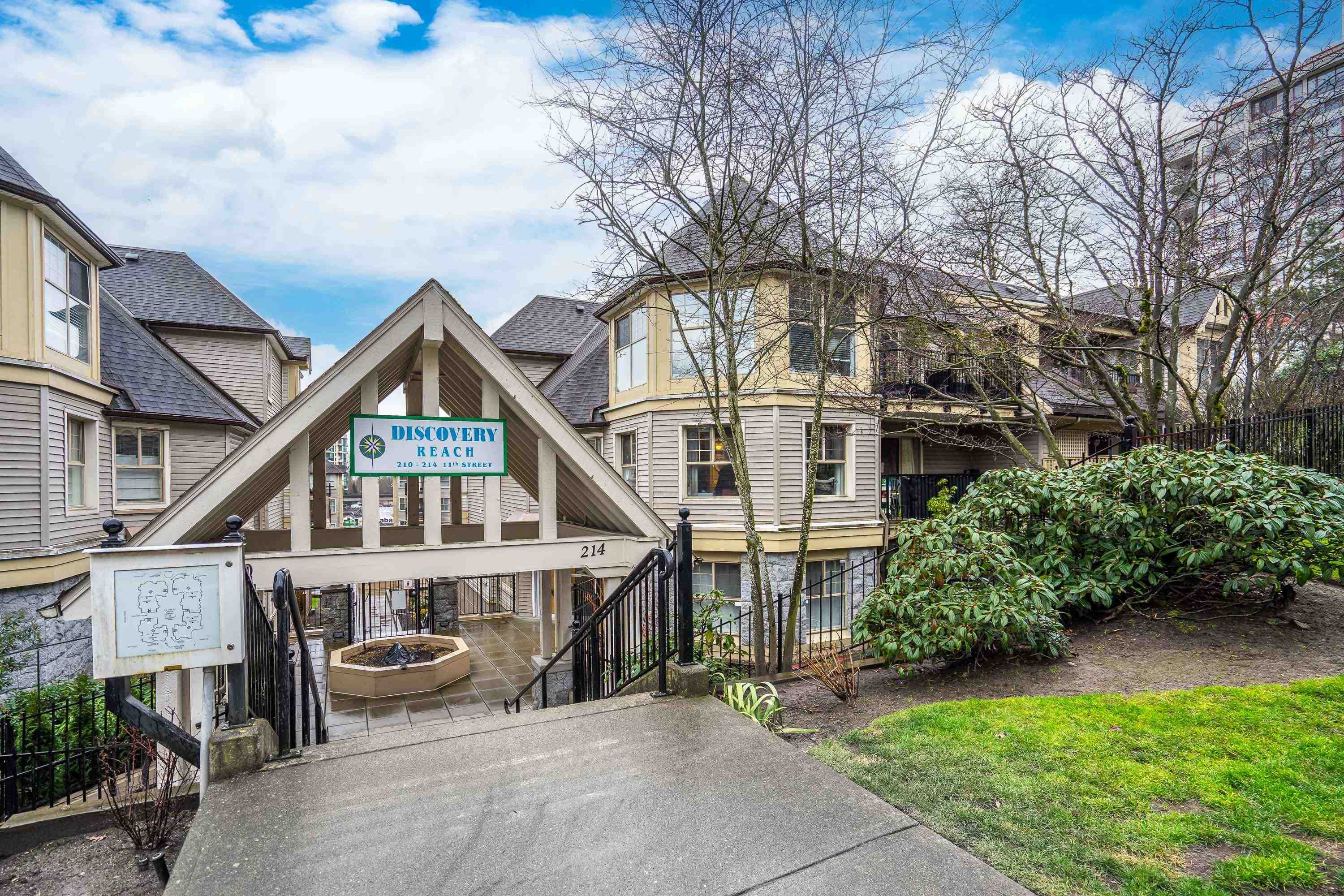 415-214 Eleventh Street, New Westminster, BC, V3M 4C9