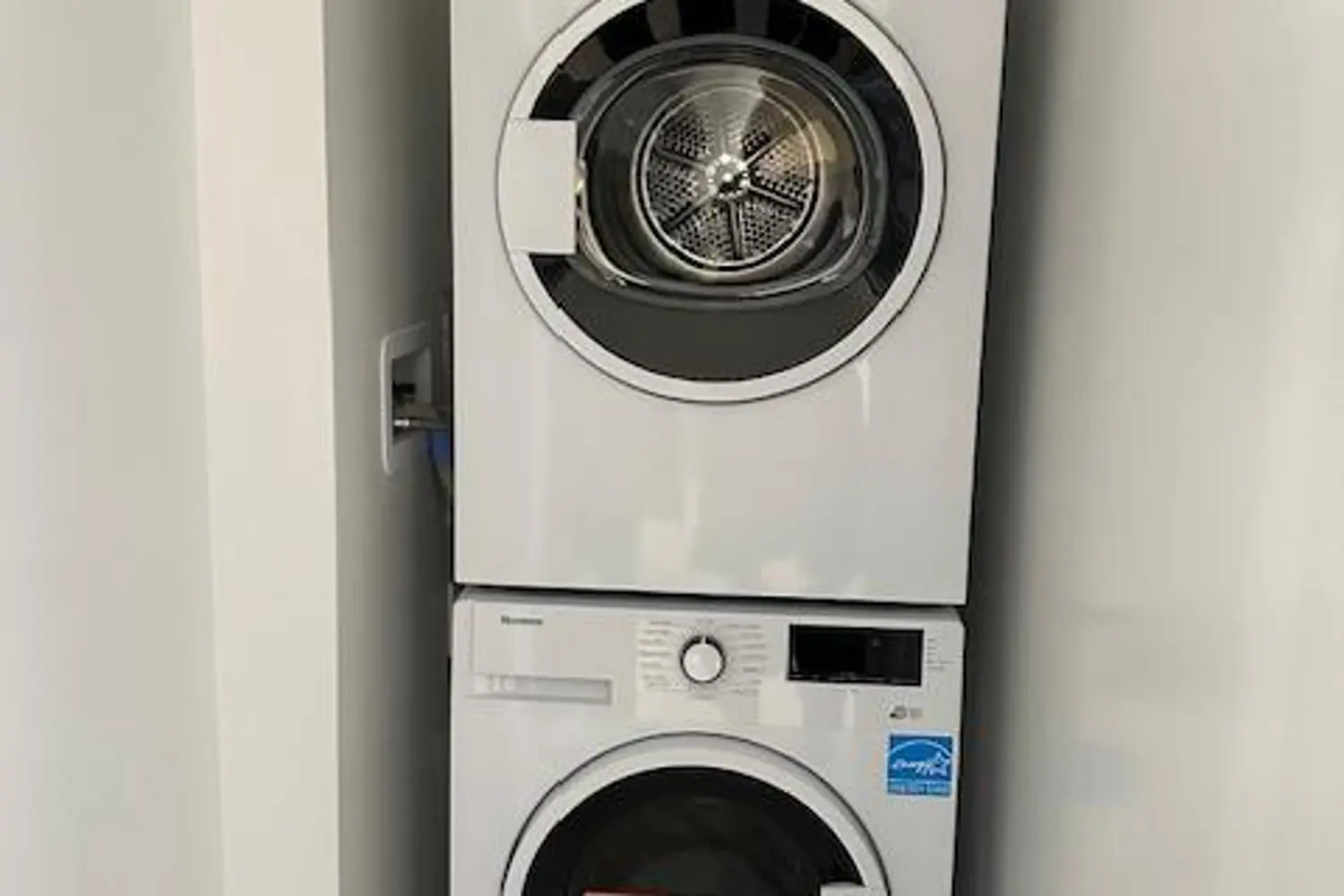 Additional image 8 of 50 Upper Mall Way B-1209