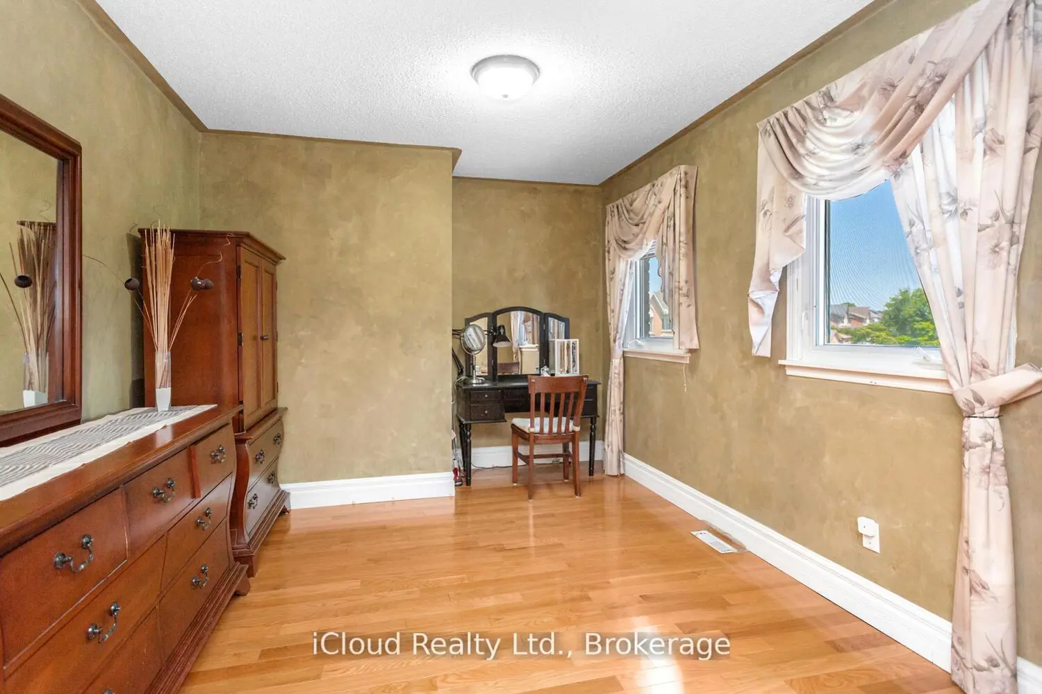 Additional image 9 of 12 Neville Crescent