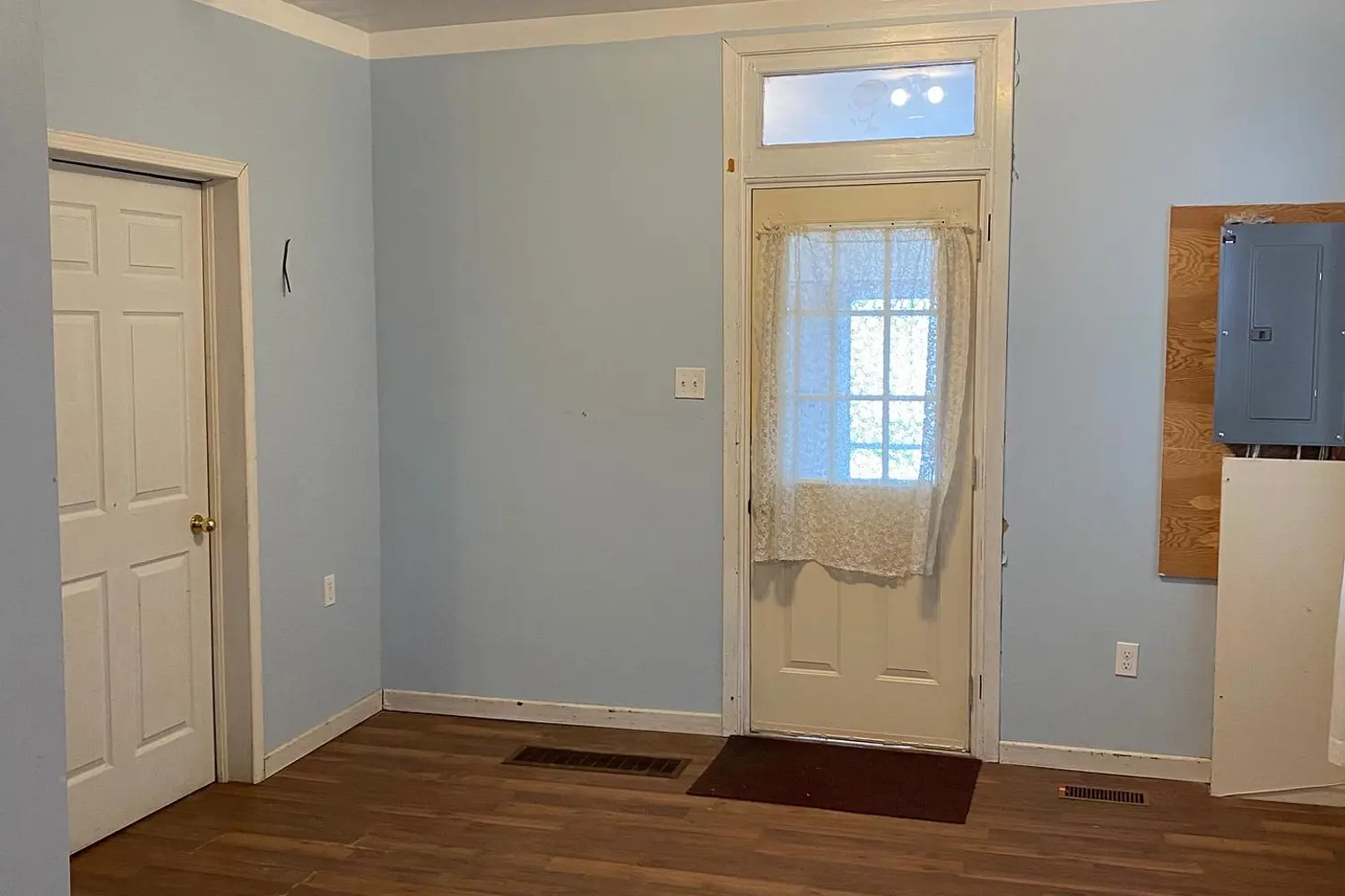 Additional image 3 of 418 Montreal Street