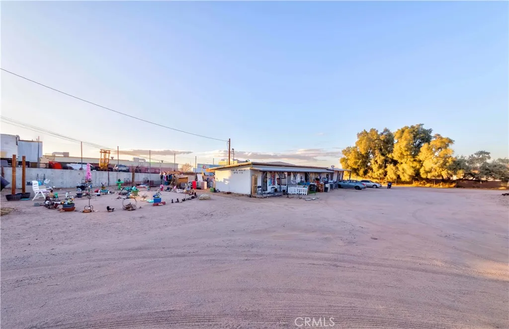 Additional image 28 of 2461 W Main Street, Barstow, CA 92311