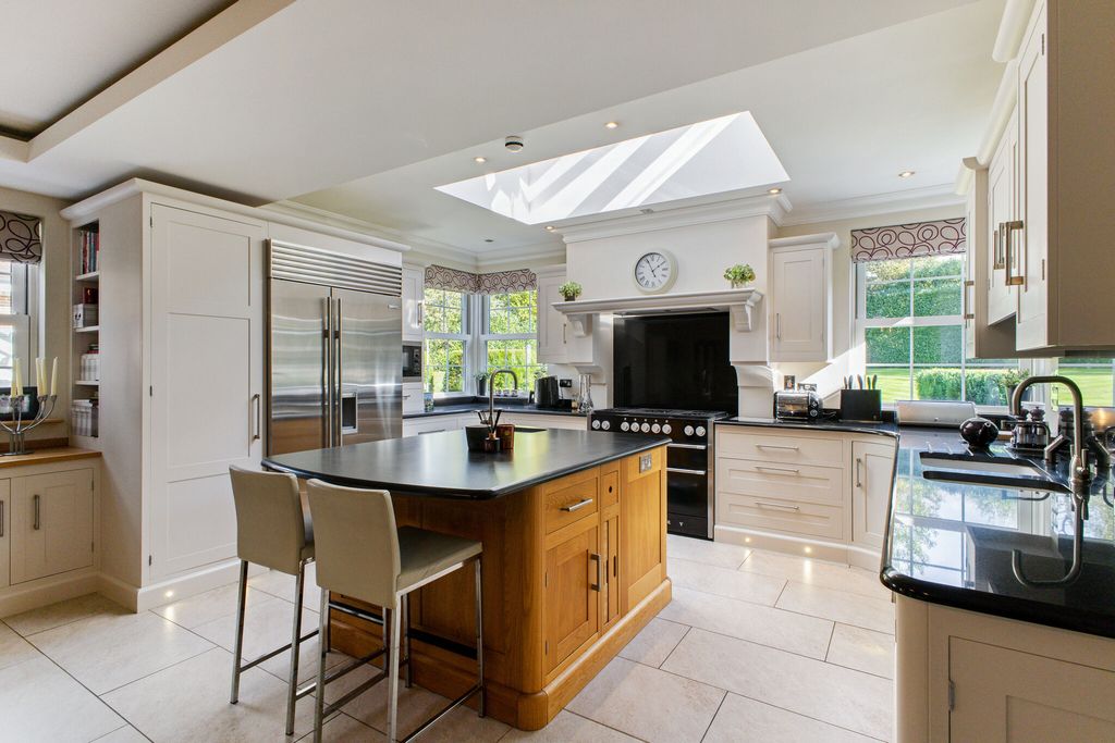 Additional image 7 of 8 bed detached house for saleOakfield Road, Harpenden AL5