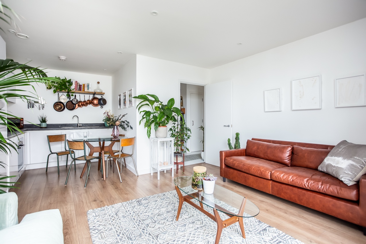 Additional image 2 of 1 Bed Flat, Barrington Road, SW9, N1 7GU