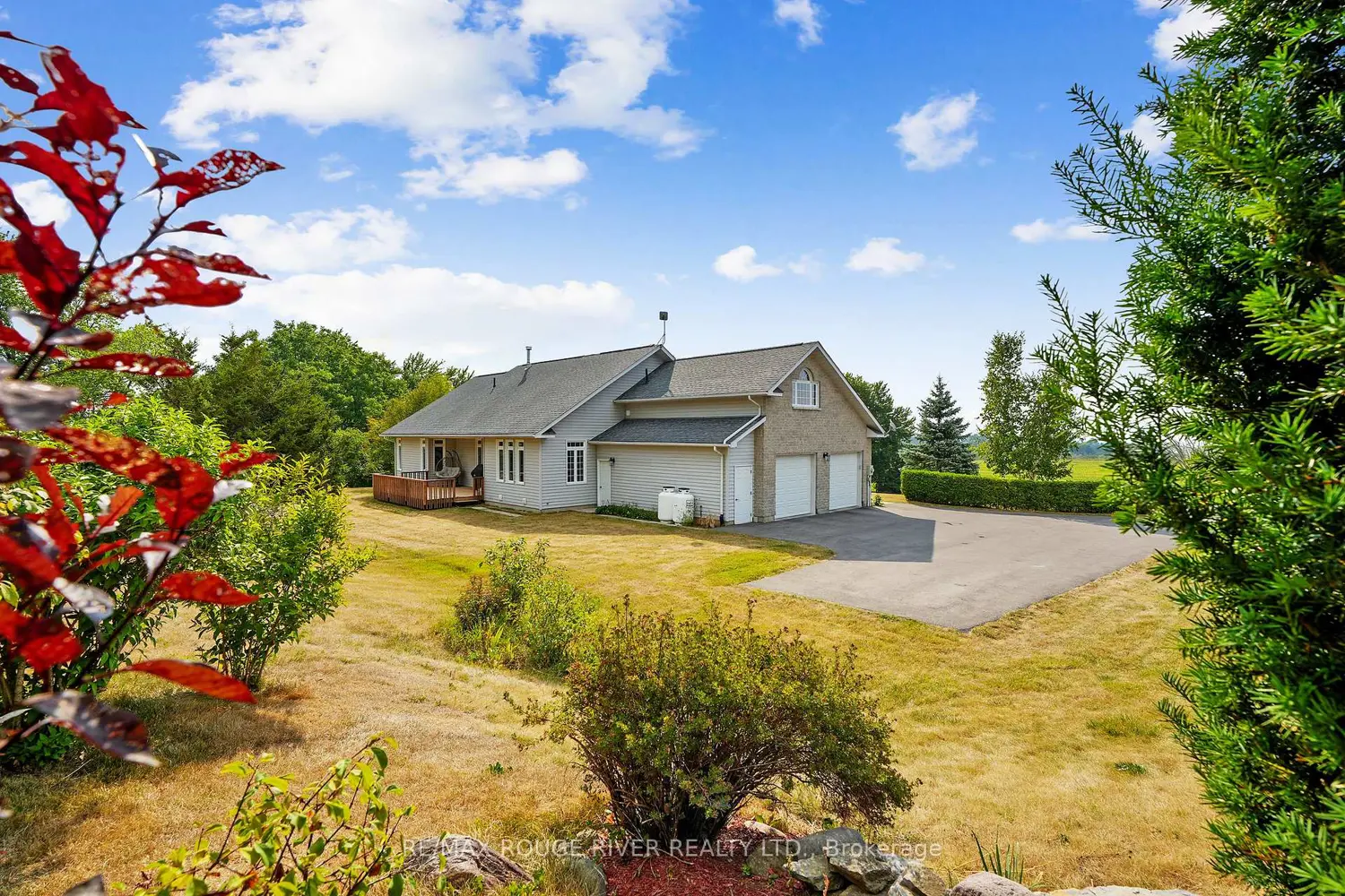 9138 Danforth Road photo 2