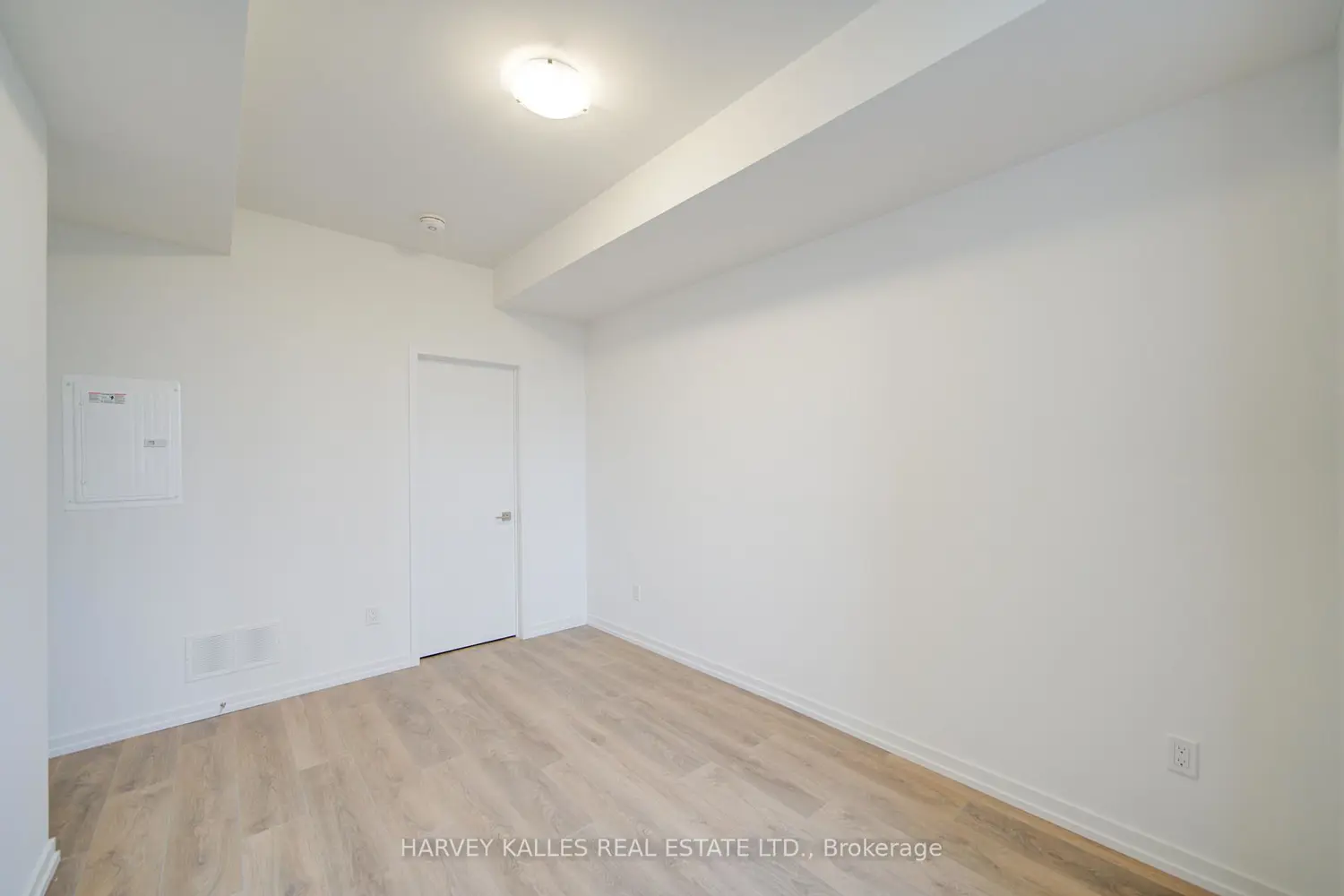 Additional image 16 of 18 Lytham Green Circle 11