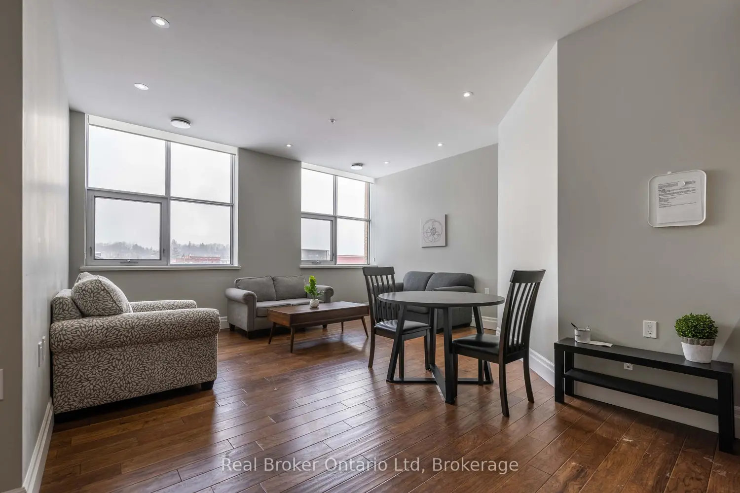 Additional image 4 of 945 3Rd Avenue 308