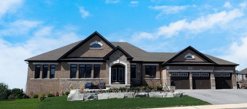 22 Stewart Crescent, Essa, ON, L0L 2N0