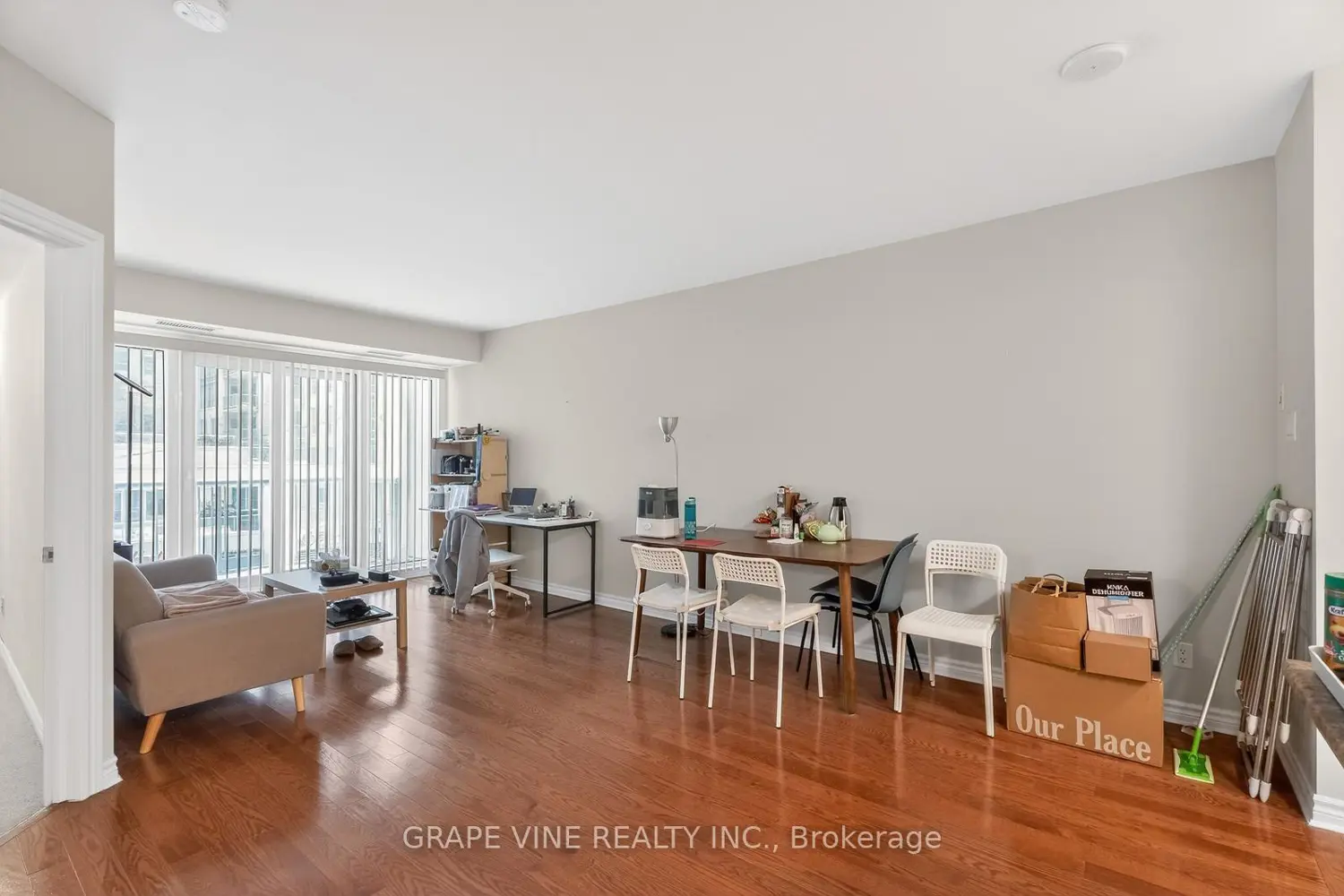 Additional image 10 of 234 Rideau Street 304