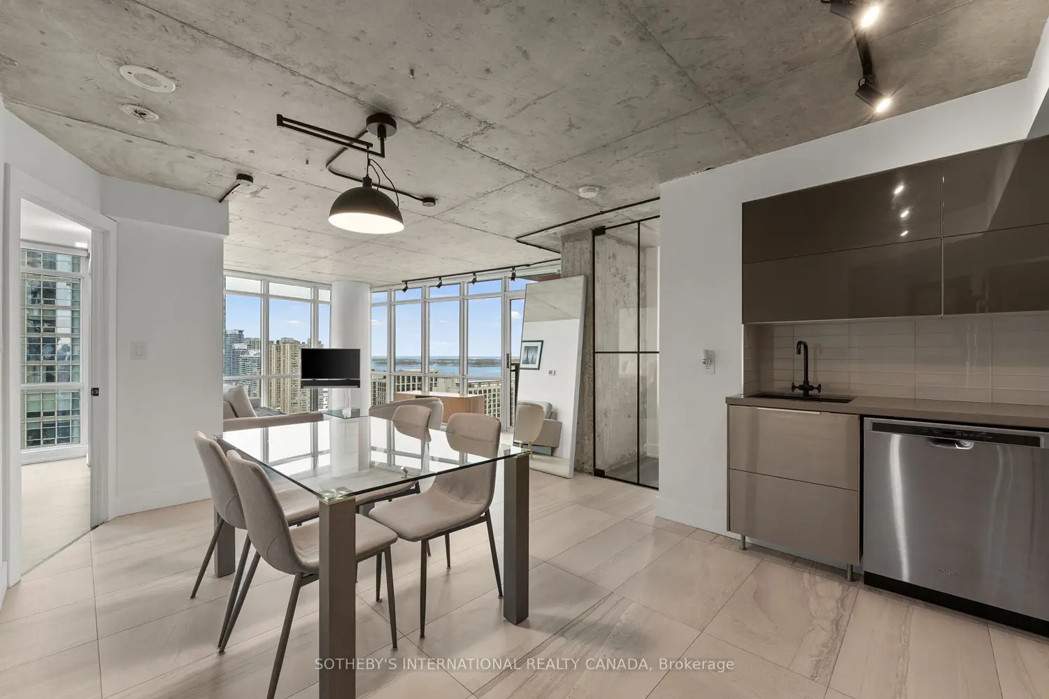 Additional image 8 of 11 Brunel Court 3010