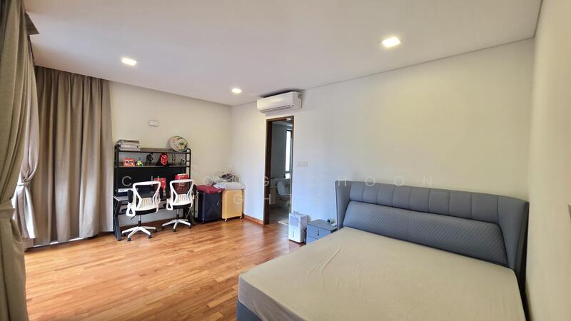 Additional image 13 of Dunsfold Drive