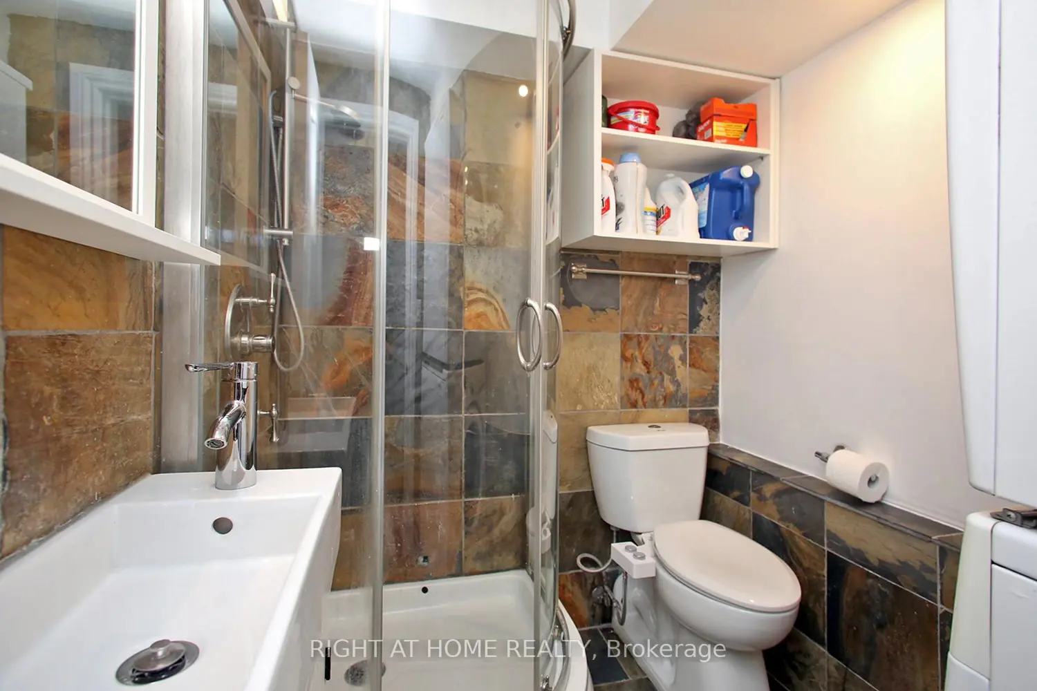 Additional image 15 of 11 Wincott Drive 1508