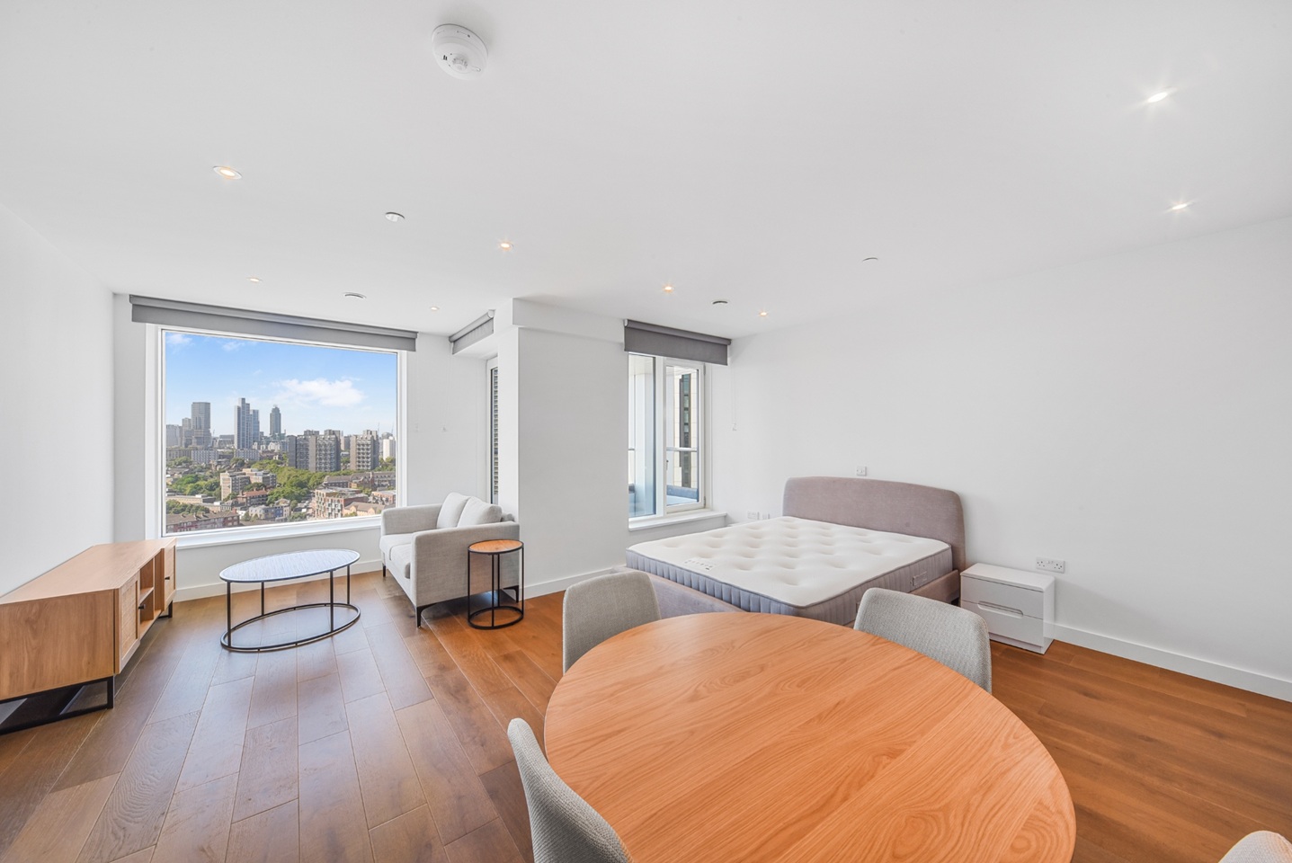 Studio Flat, Hurlock Heights, SE17, N1 7GU