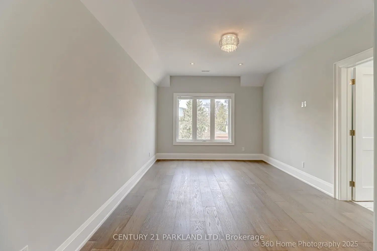 Additional image 12 of 311 Churchill Avenue