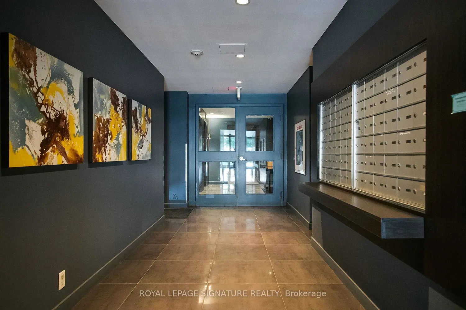 Additional image 17 of 625 Queen Street 211