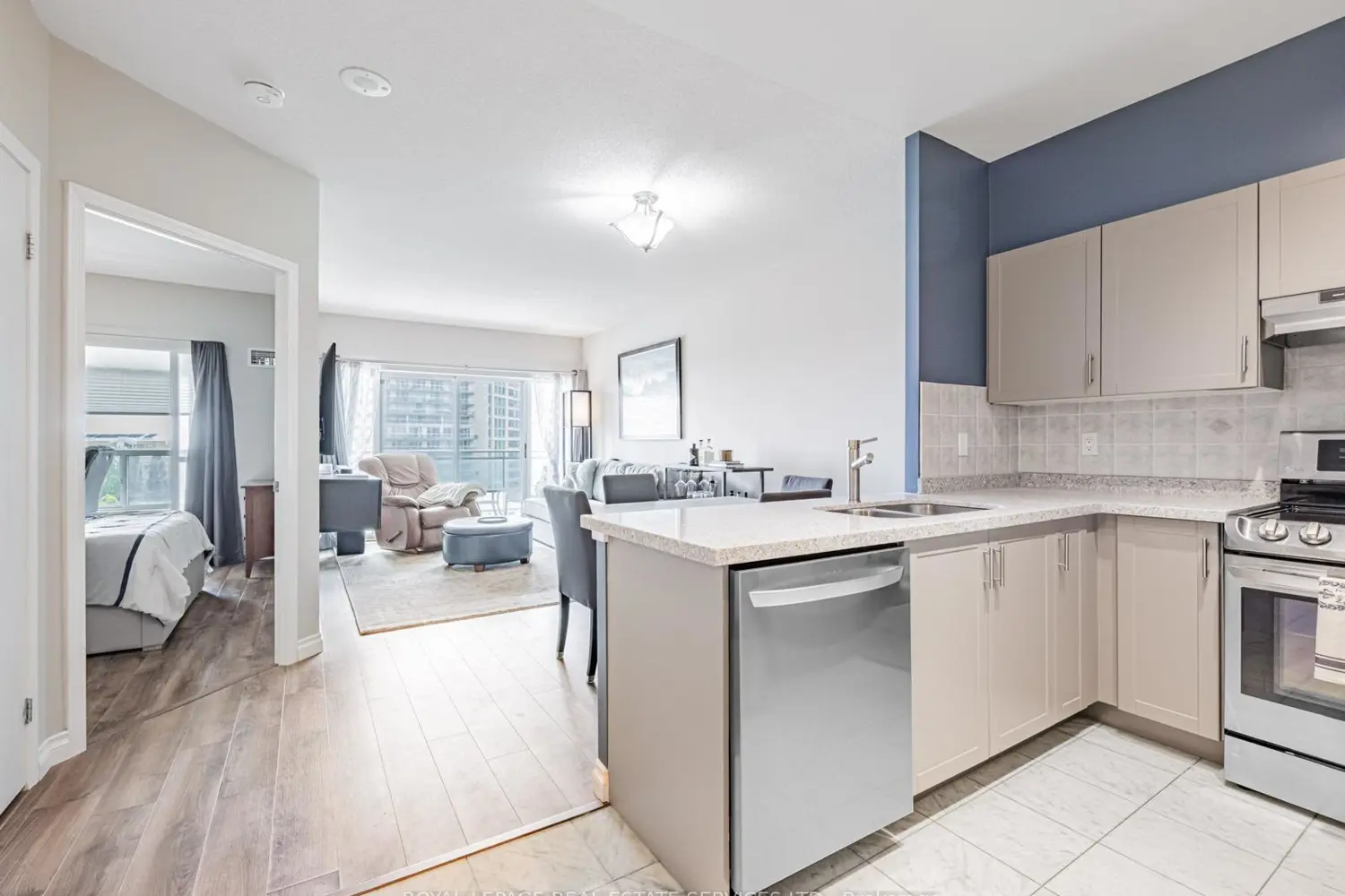 Additional image 4 of 600 Queens Quay 1029