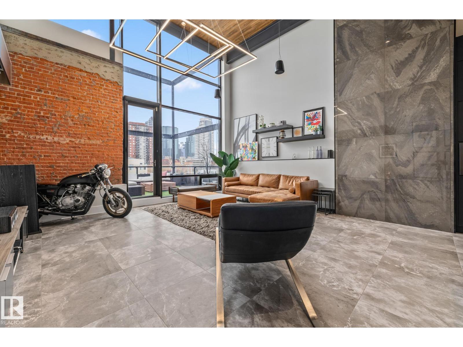 Additional image 4 of 314-10309 107 Street NW, Edmonton, AB, T5J1K3