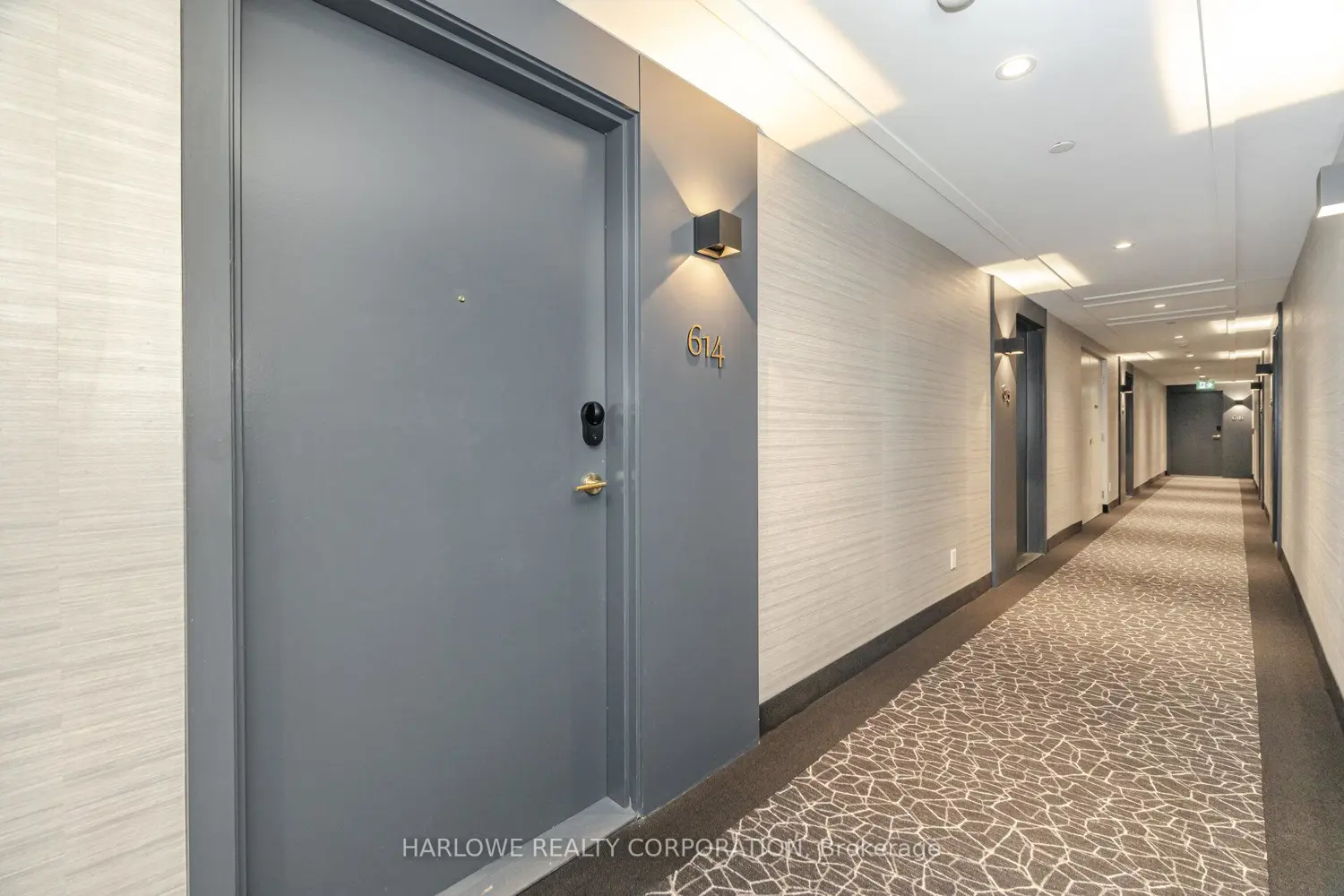 543 Richmond Street 614 photo 2