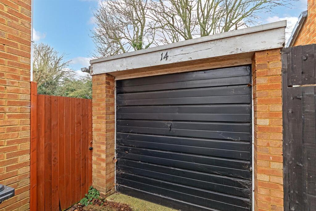 Additional image 18 of Barncroft Way, St. Albans