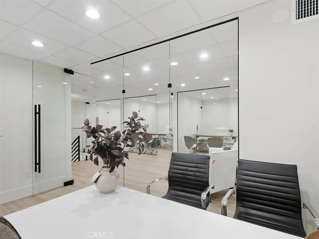 Additional image 27 of 1240 N Jefferson St, Anaheim, CA 92807