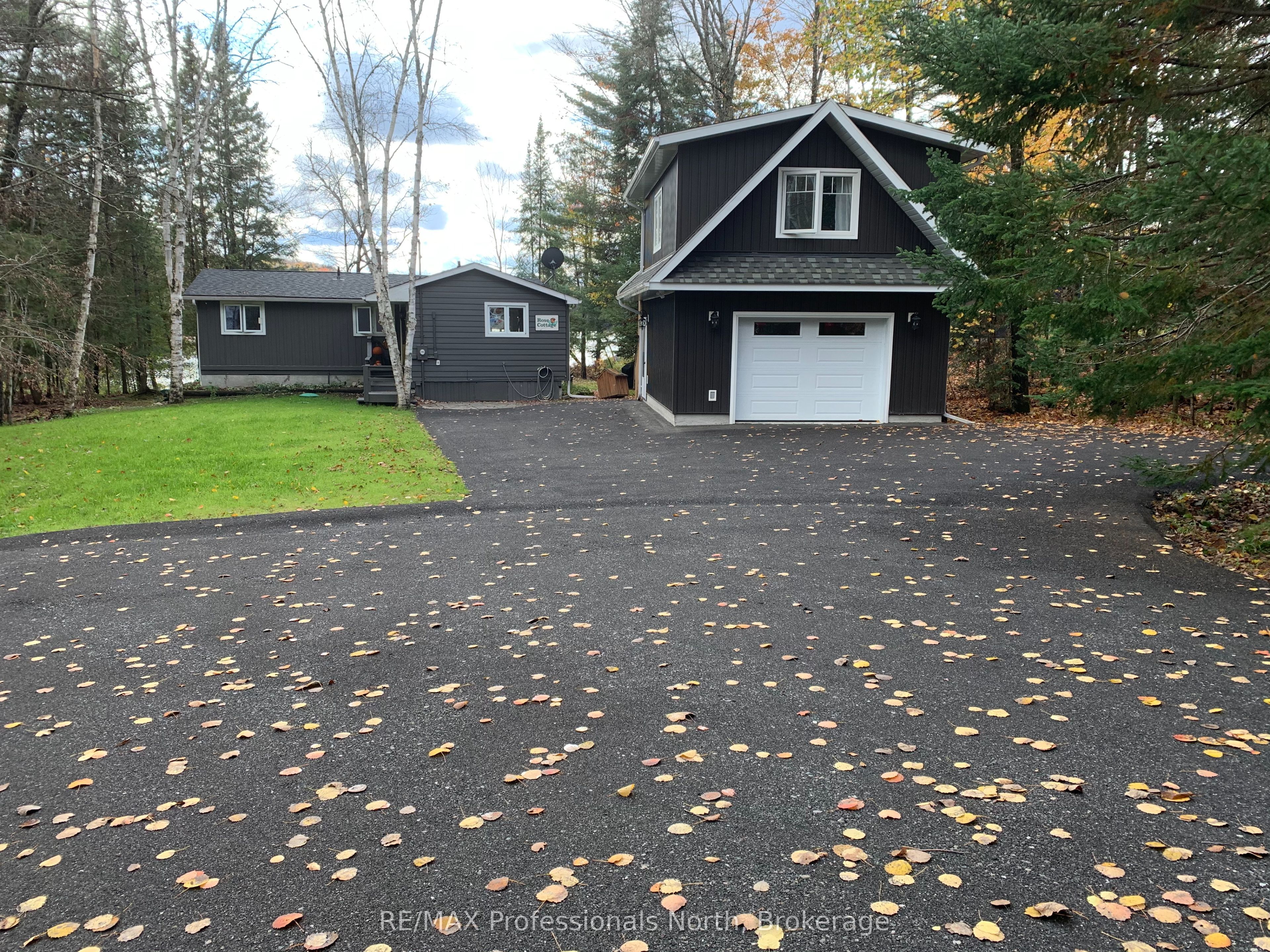 185 Ena Drive, Huntsville, ON, P1H 2J4