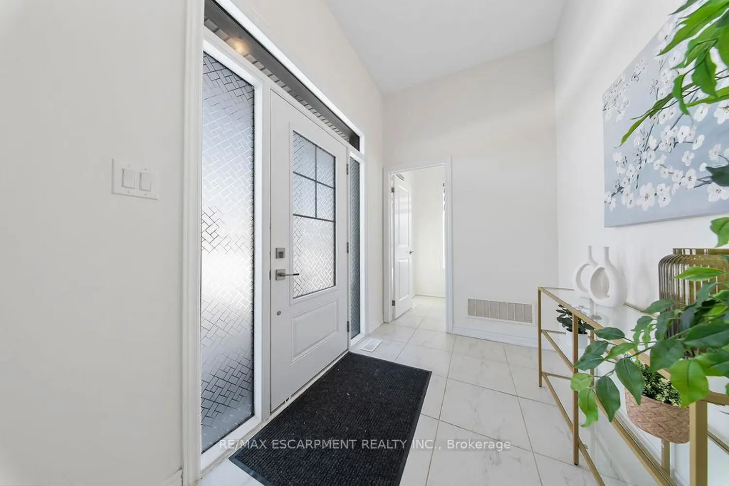 175 Blackbird Way photo 3
