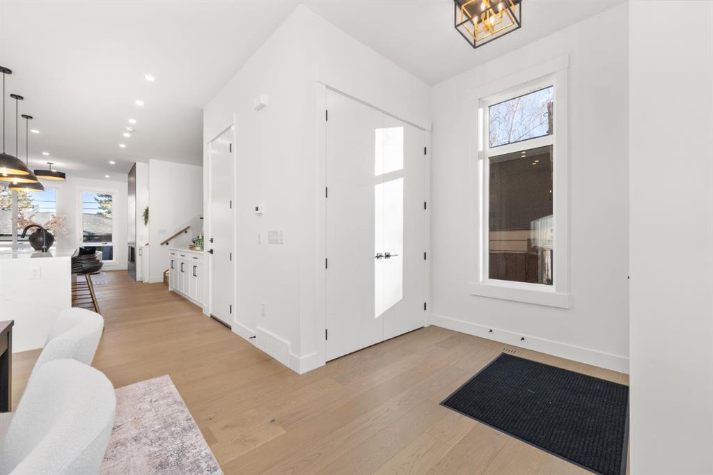 Additional image 3 of 1444 43 Street SW, Calgary, AB, T3C 2A2